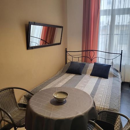 Pension Sunflower Prag Dış mekan fotoğraf